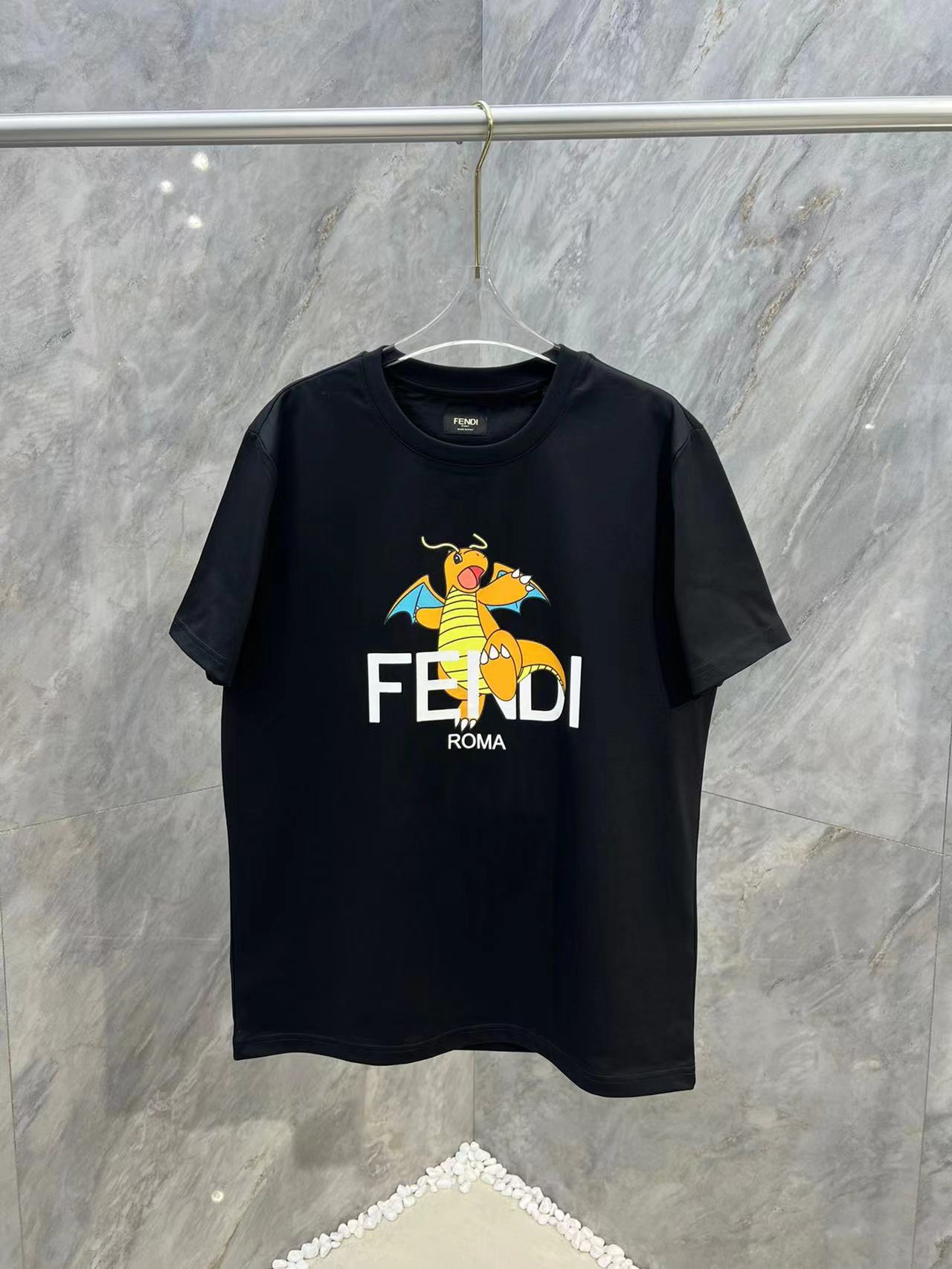 20240402 芬迪 FENDI短袖 寶可夢聯名款  海外專櫃原單代購 專櫃官網同步在售