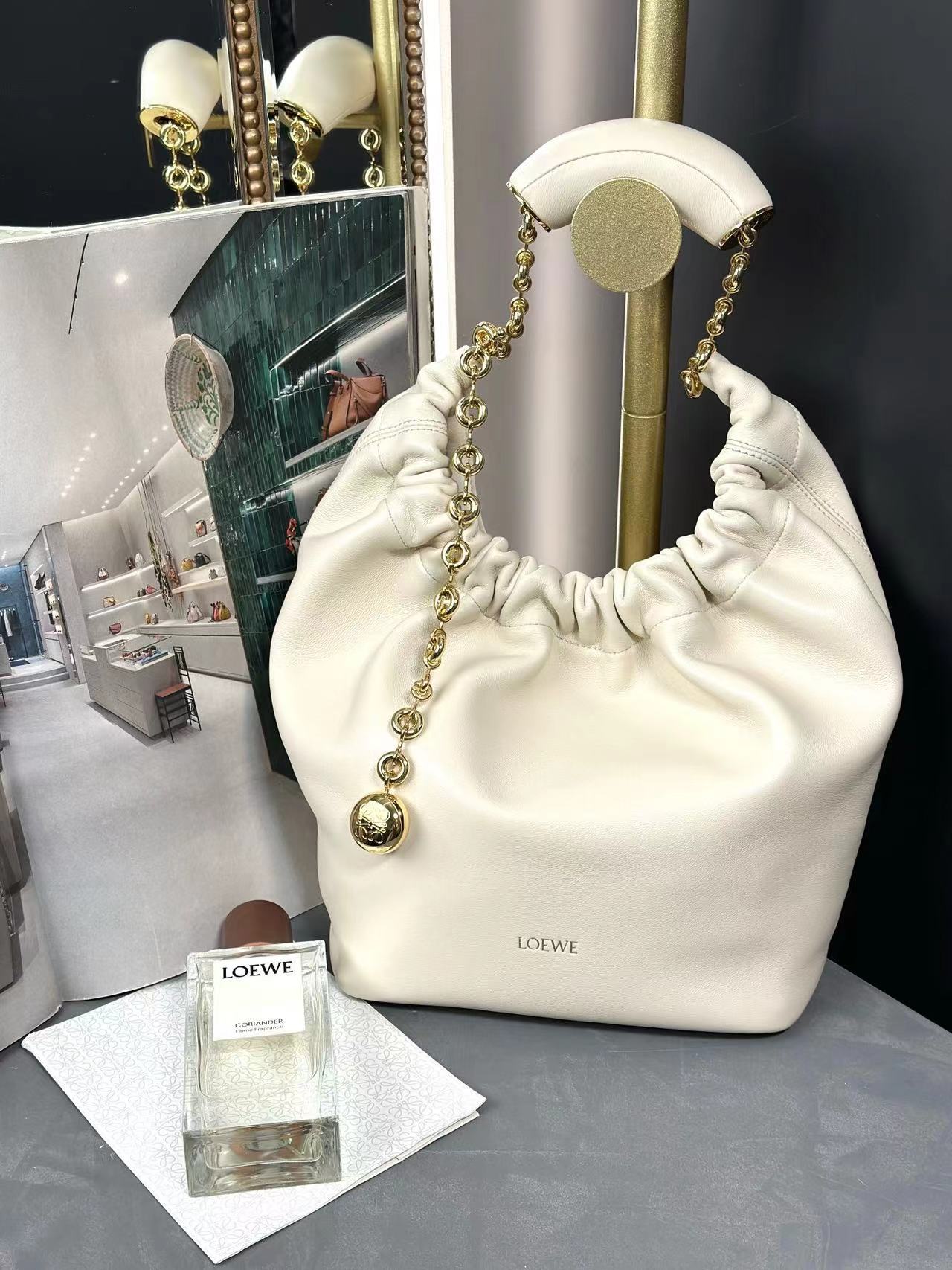 20240528 LOEWE全皮肩背包 海外原單 歐美代購 台北101專櫃官網同步在售