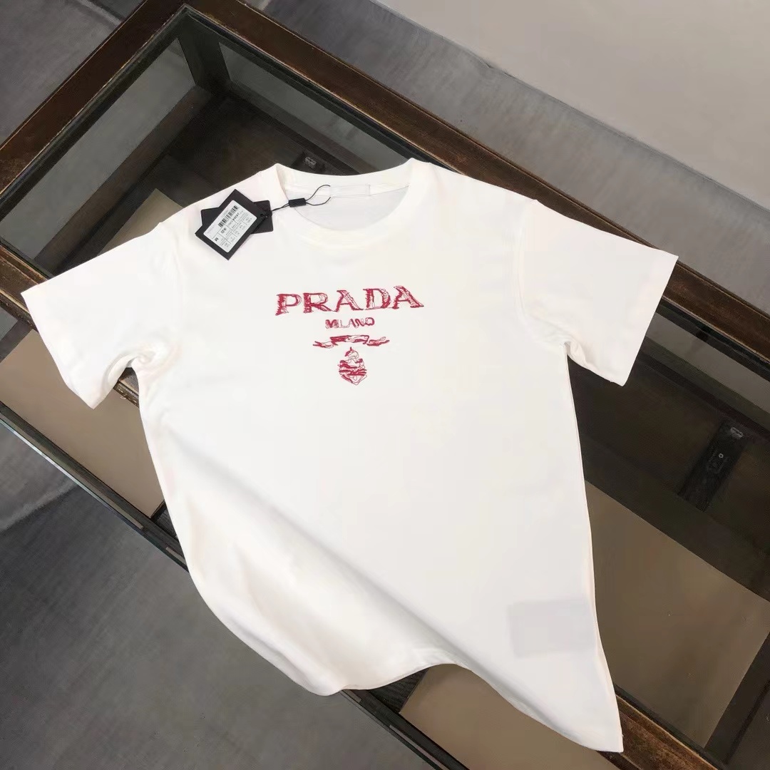 20240530 PRADA潮流T恤短袖短褲 海外原單 歐美代購 台北101專櫃官網同步在售 共2個顏色可選
