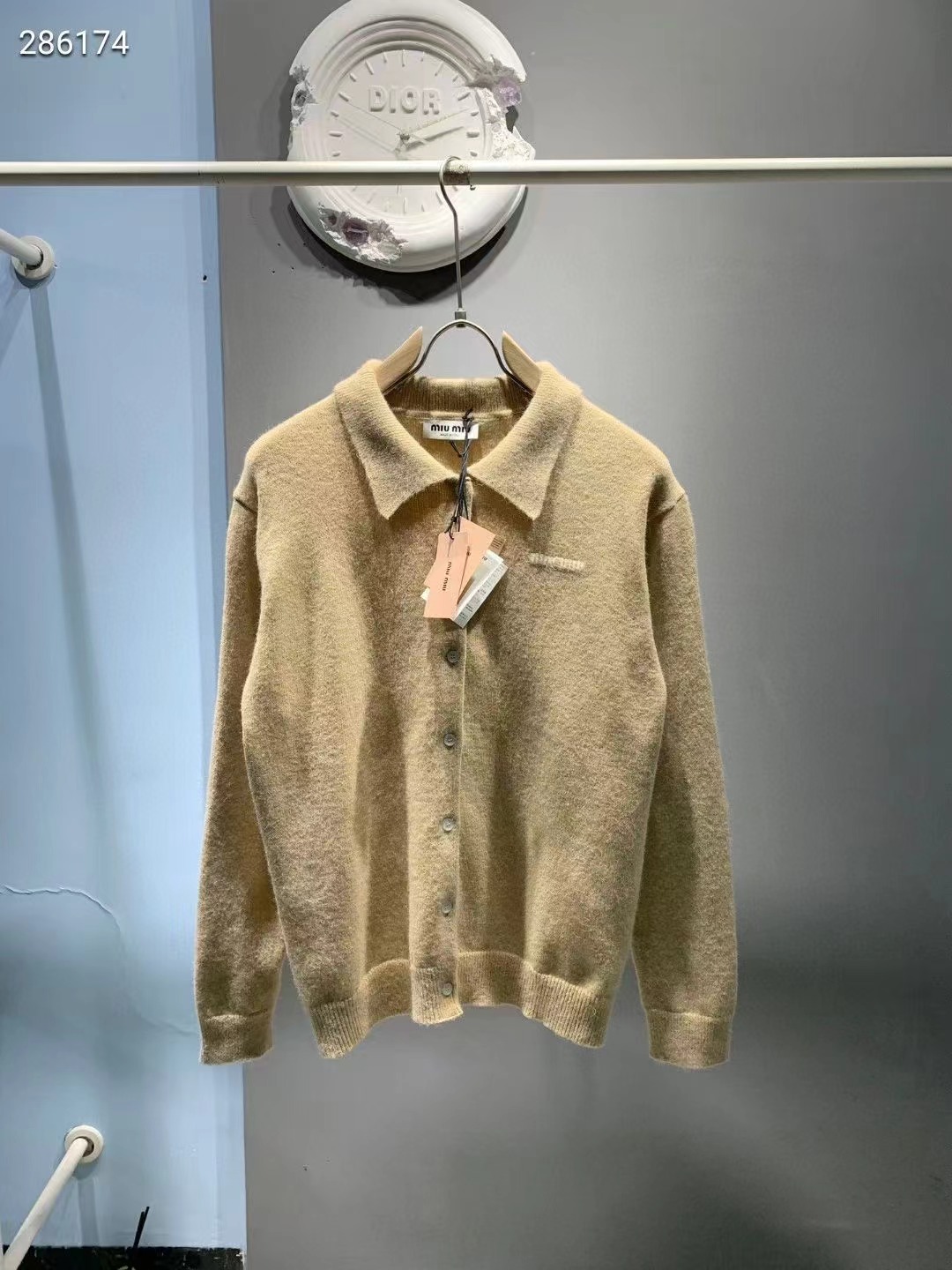 20240902 MIU潮流T恤短袖毛衣 海外原單免稅平行輸入 歐美代購 台北101專櫃官網同步在售