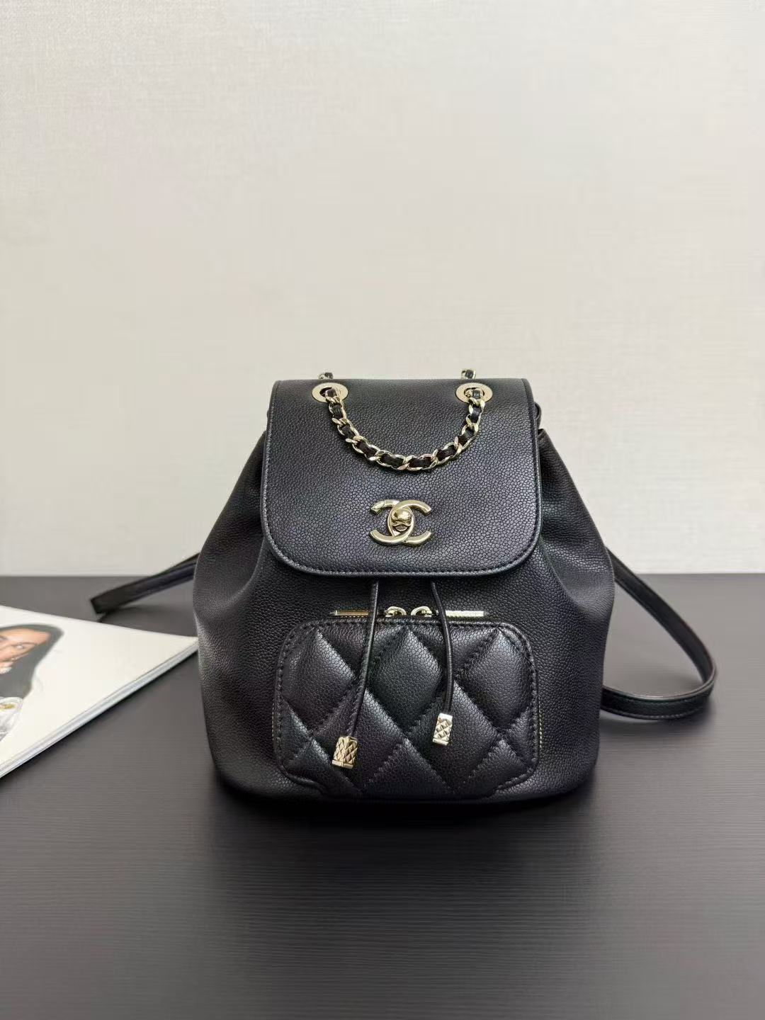 20250905 香奈兒全皮後背包 海外原單免稅平行輸入 歐美代購 台北101專櫃官網同步在售