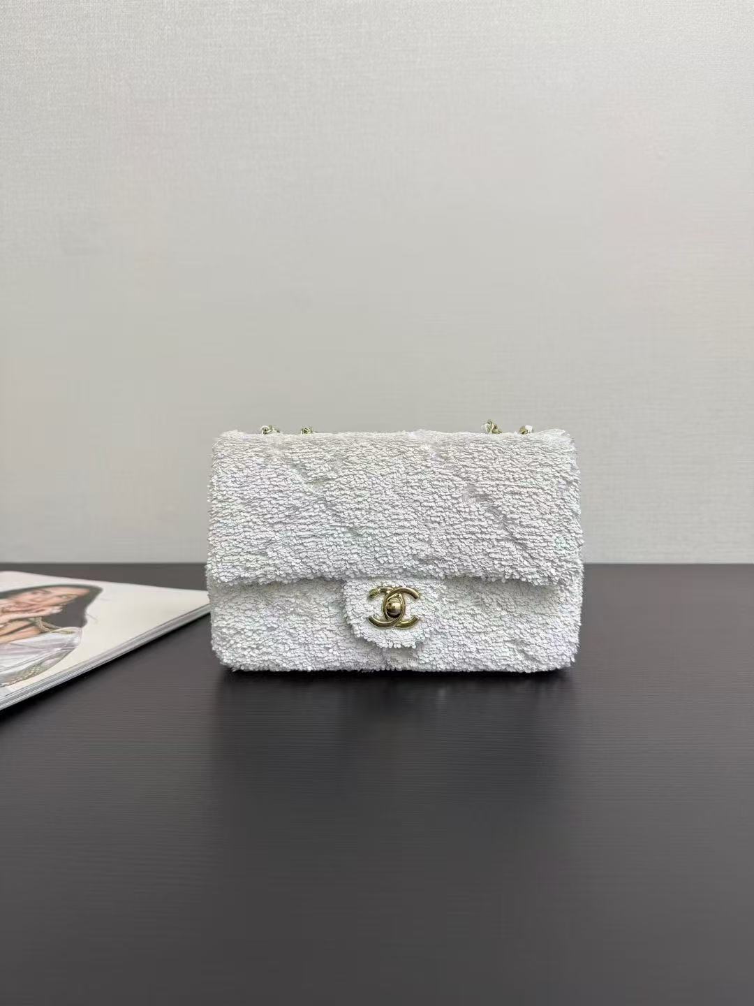 20250906 香奈兒 全皮肩背包  海外原單免稅平行輸入 歐美代購 台北101專櫃官網同步在售